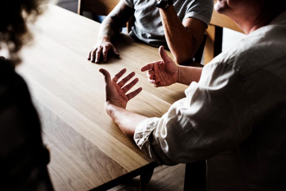 Завещательный отказ: как избежать долгов и сохранить наследство